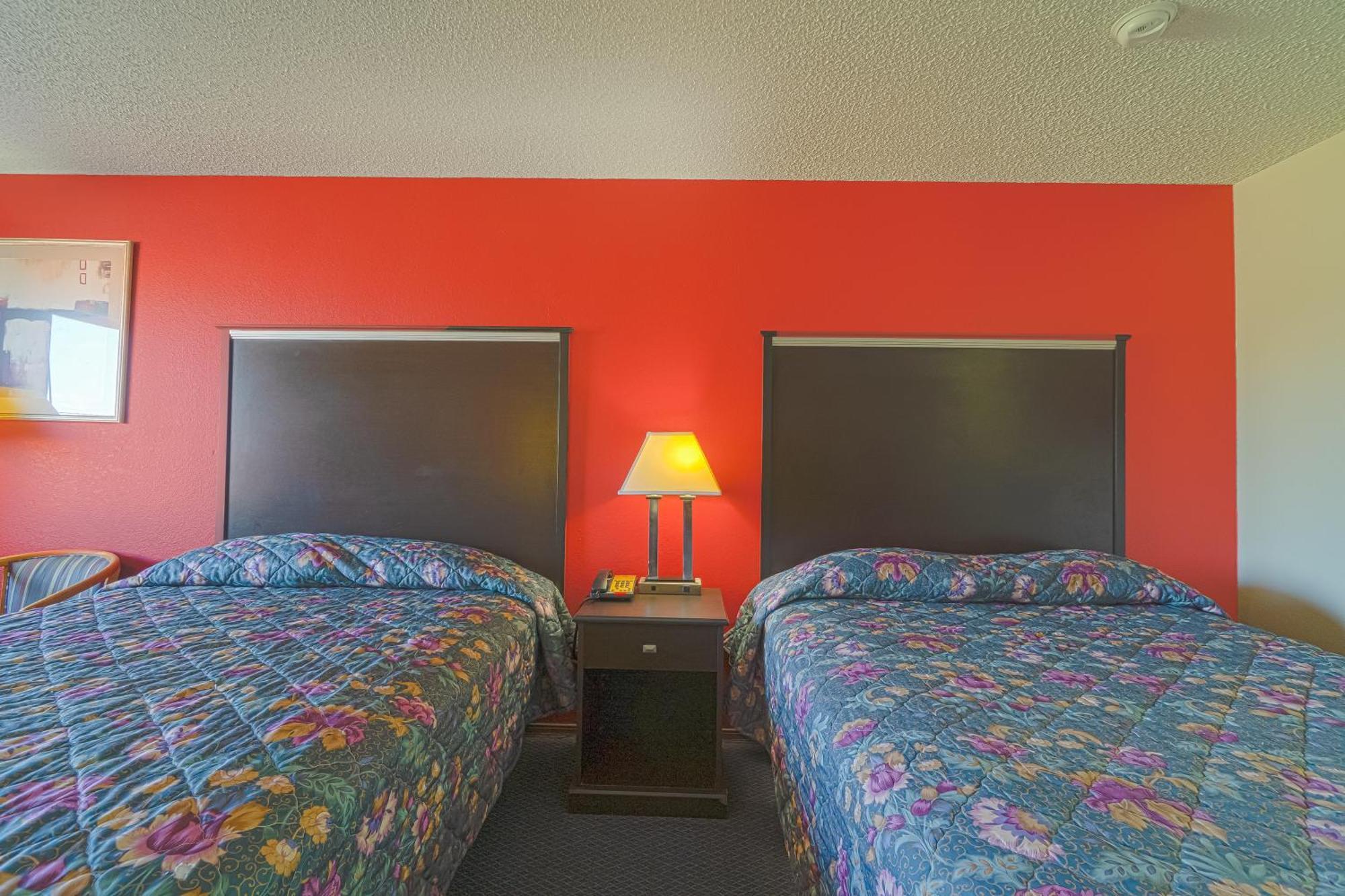Regency Inn & Suites By Oyo Bay City Tx Extérieur photo