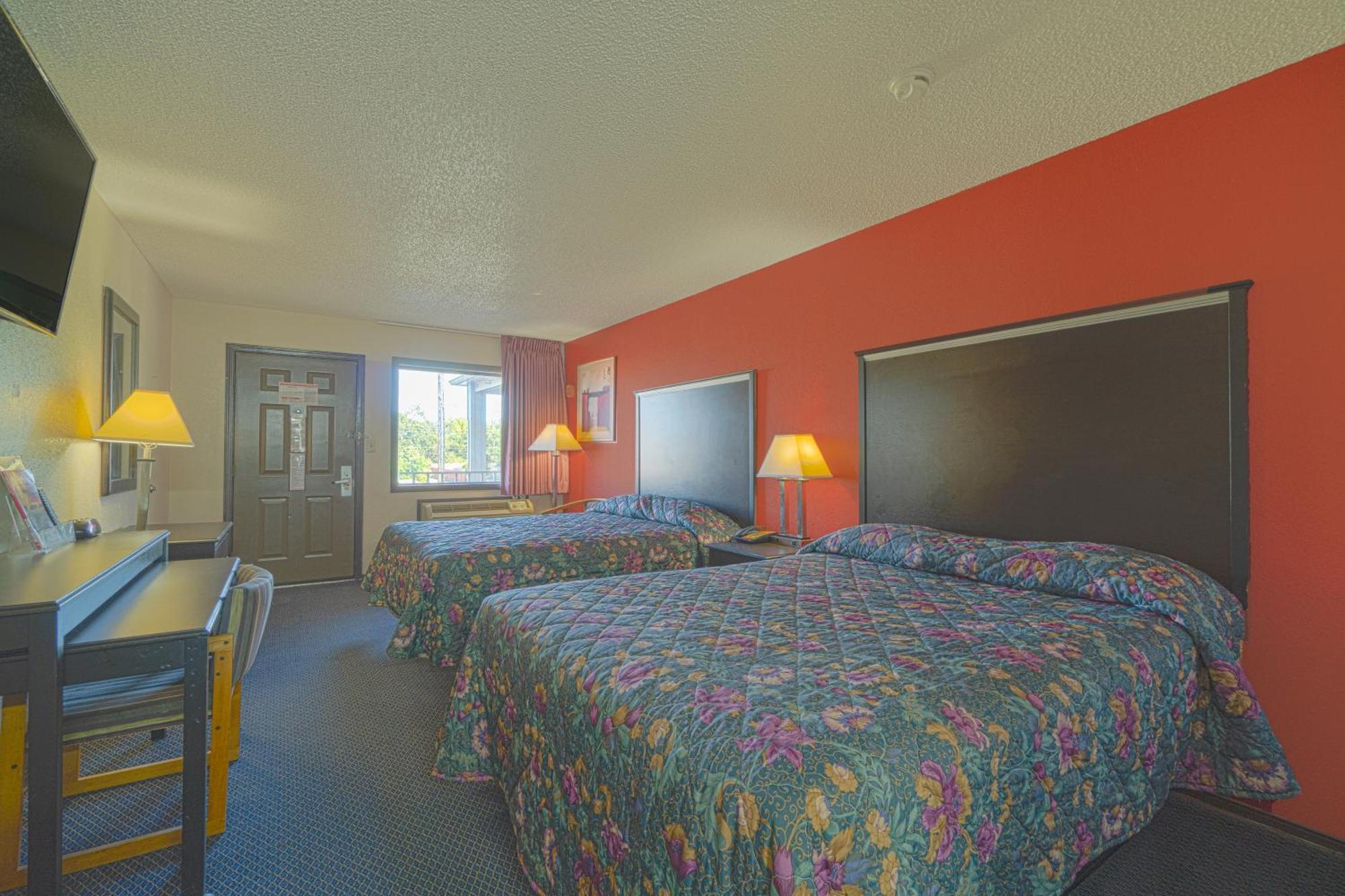Regency Inn & Suites By Oyo Bay City Tx Extérieur photo