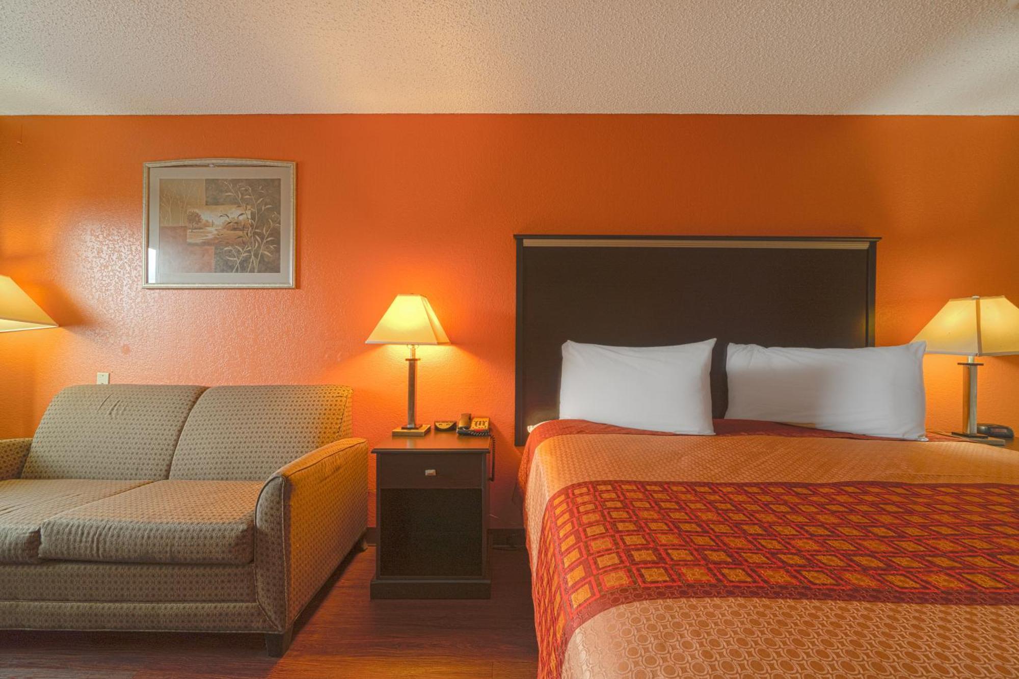Regency Inn & Suites By Oyo Bay City Tx Extérieur photo
