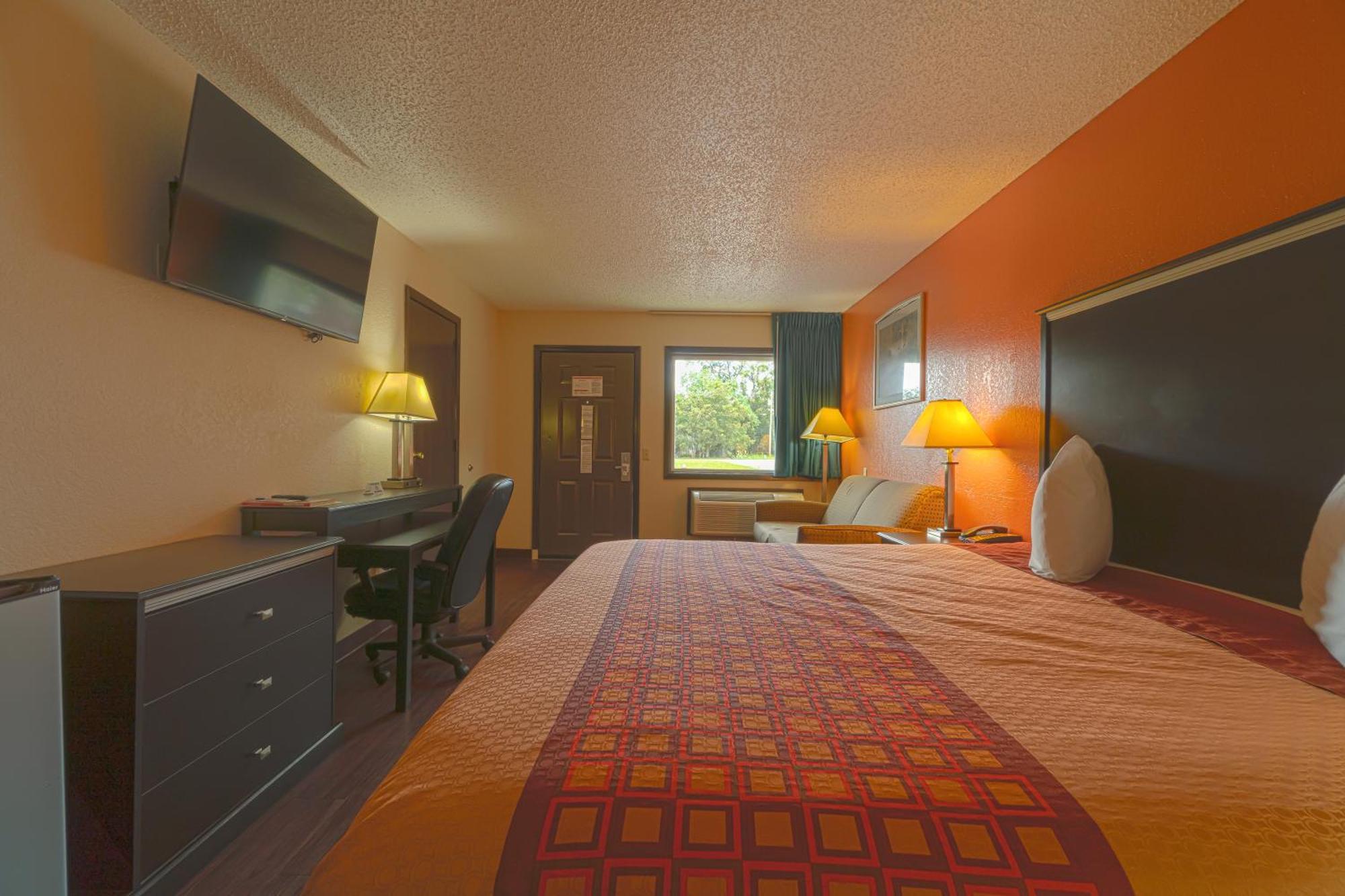 Regency Inn & Suites By Oyo Bay City Tx Extérieur photo