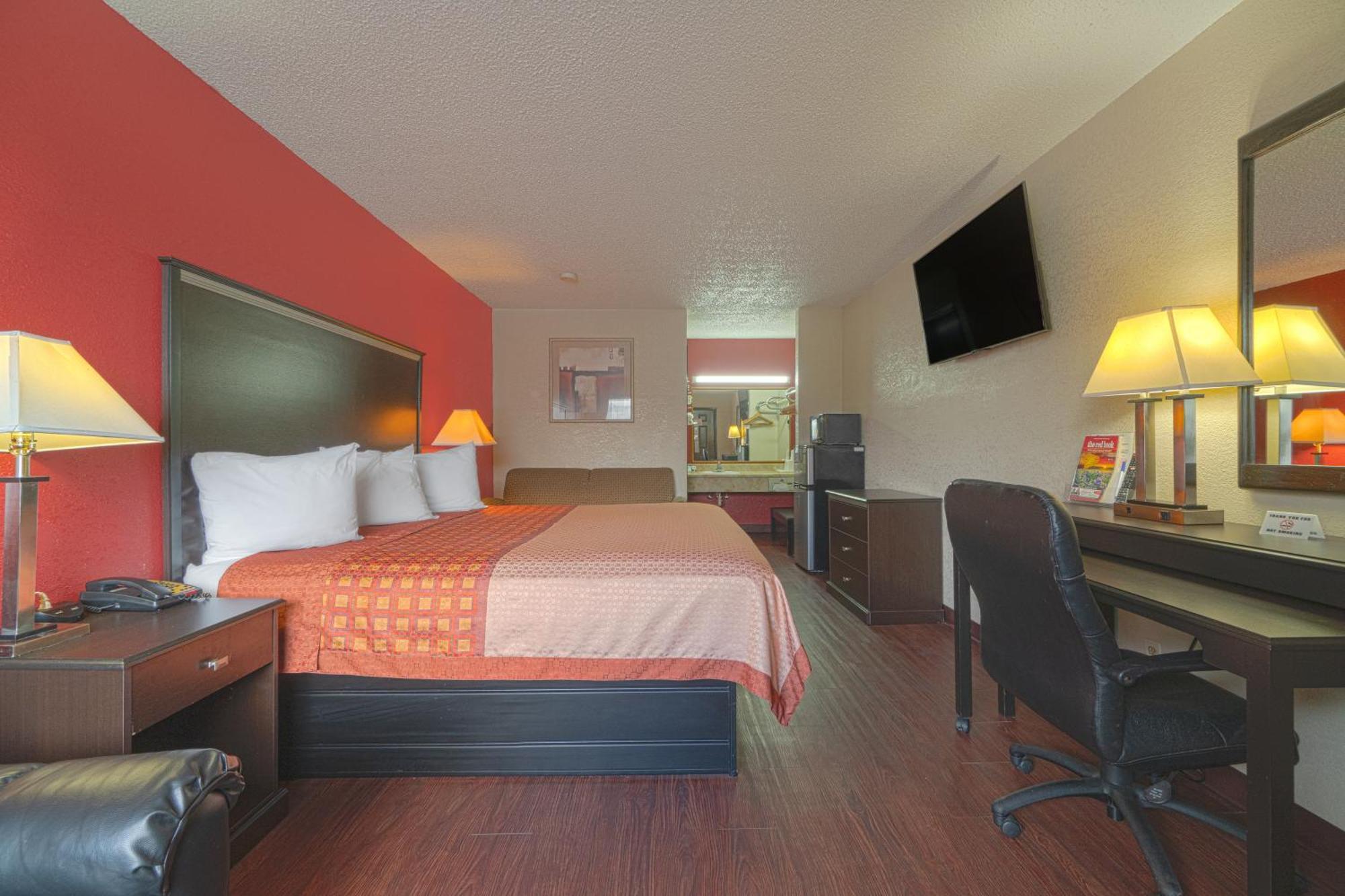 Regency Inn & Suites By Oyo Bay City Tx Extérieur photo