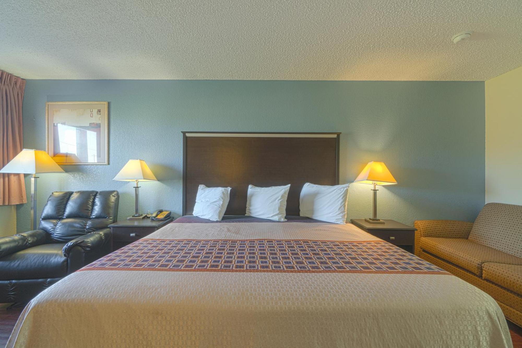 Regency Inn & Suites By Oyo Bay City Tx Extérieur photo