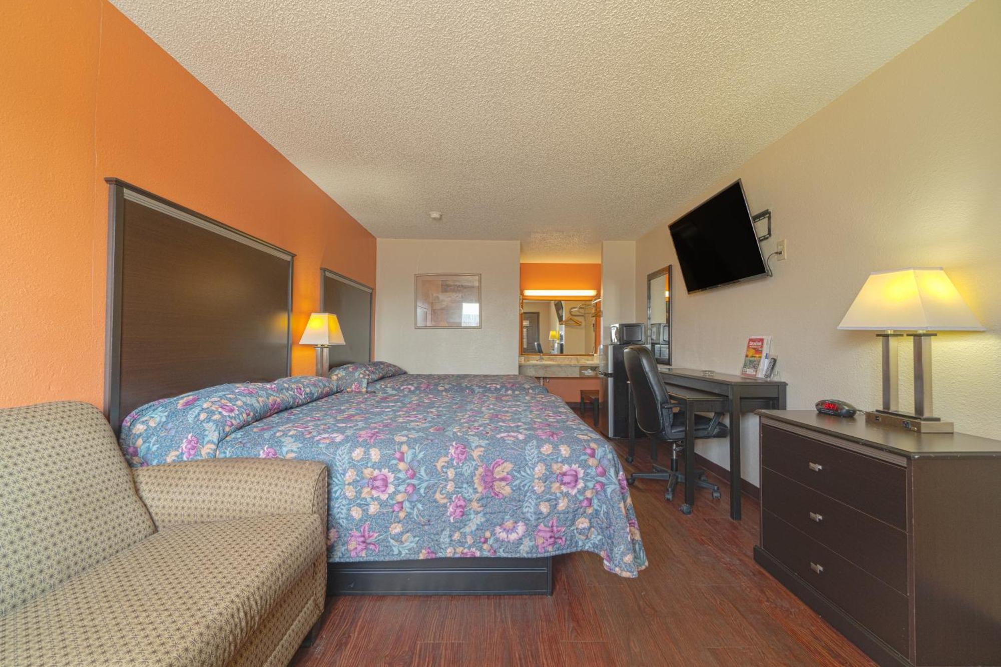 Regency Inn & Suites By Oyo Bay City Tx Extérieur photo