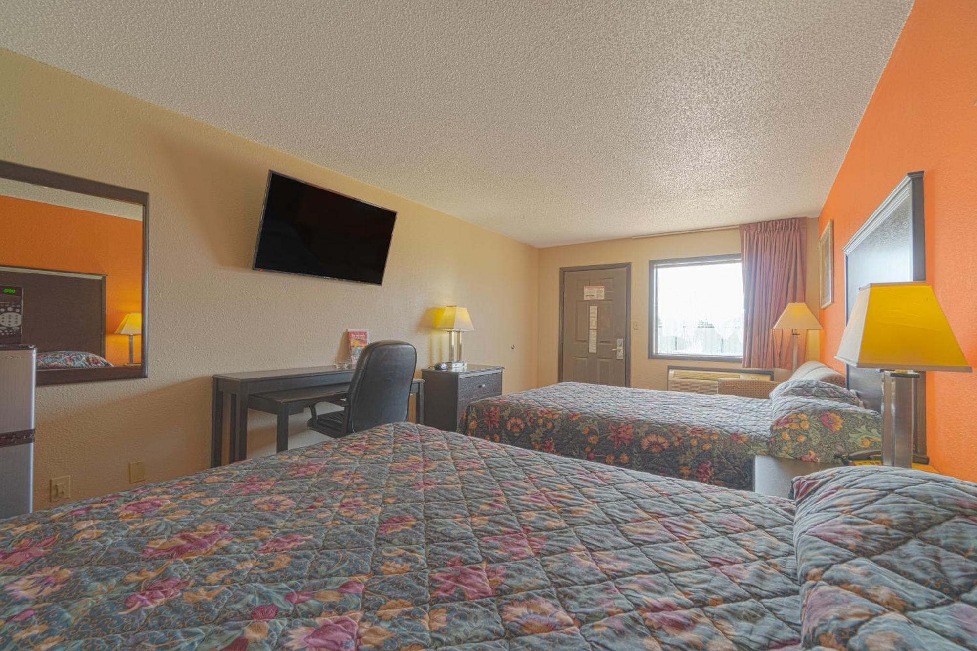 Regency Inn & Suites By Oyo Bay City Tx Extérieur photo