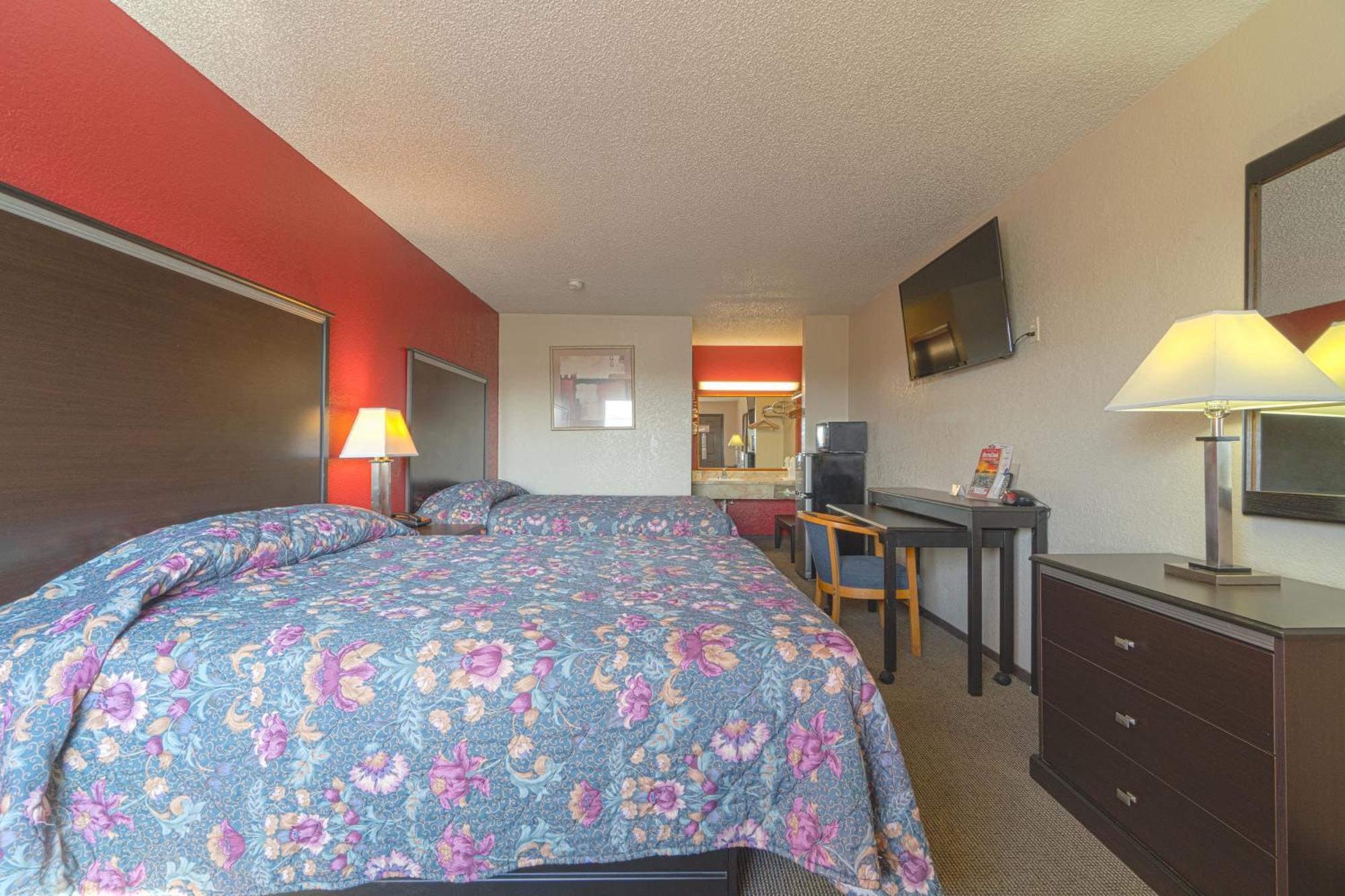 Regency Inn & Suites By Oyo Bay City Tx Extérieur photo