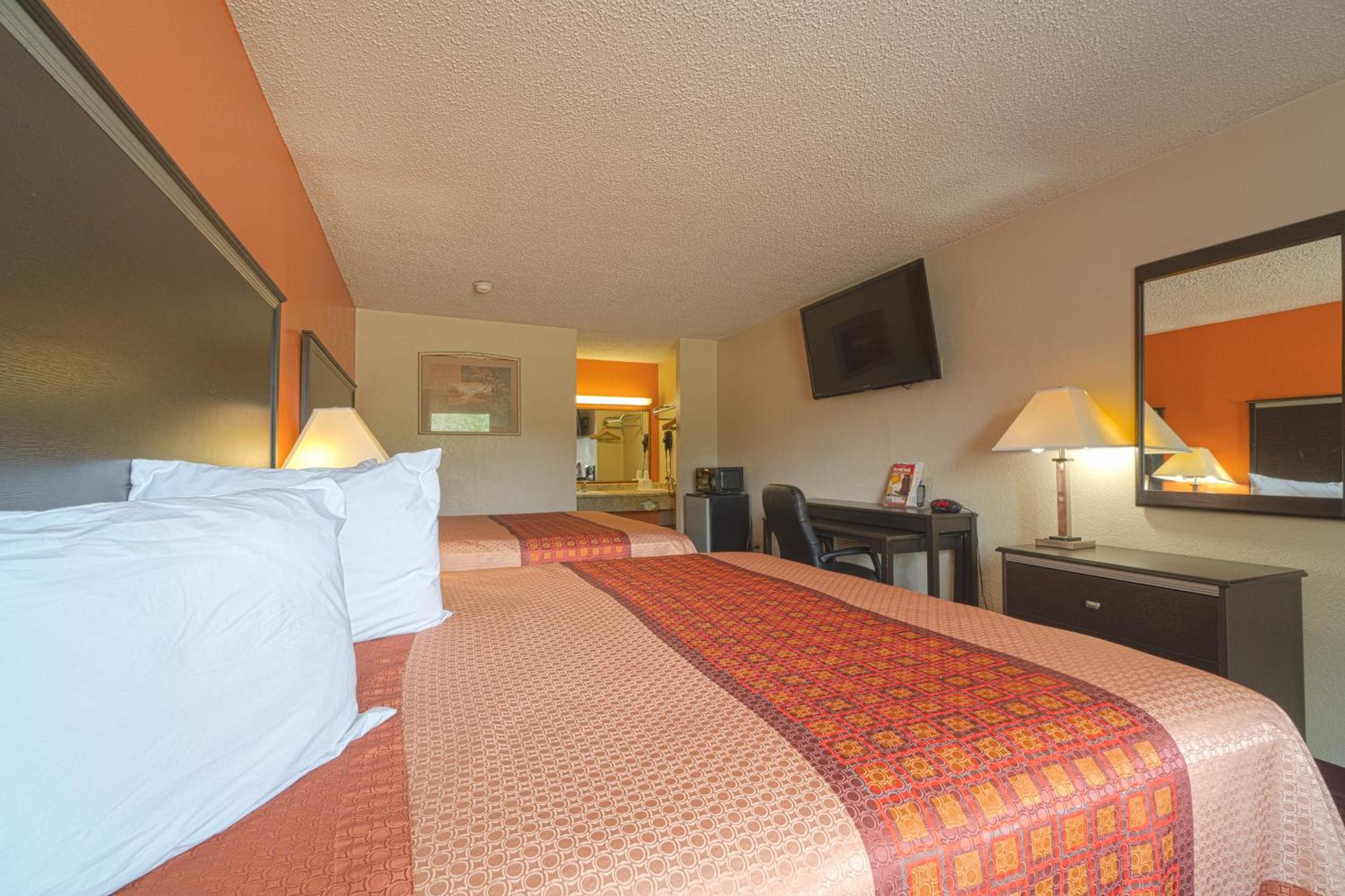 Regency Inn & Suites By Oyo Bay City Tx Extérieur photo