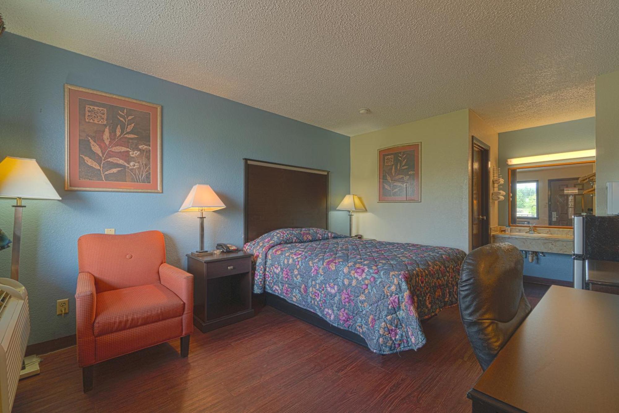 Regency Inn & Suites By Oyo Bay City Tx Extérieur photo